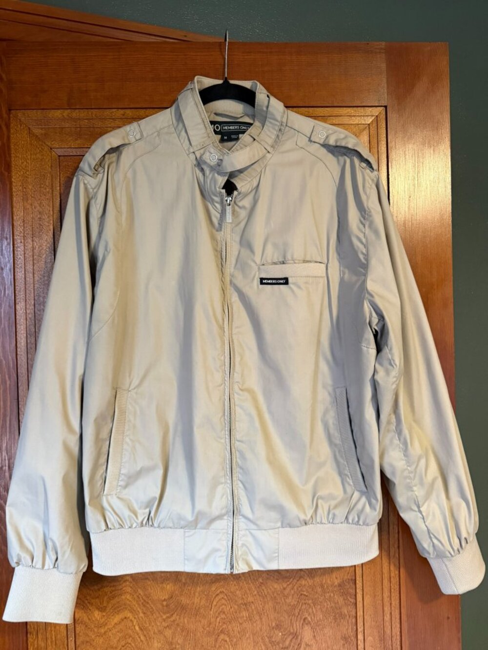 Members Only Classic Iconic Racer Jacket Men's Medium Khaki Beige Bomber Full Zi